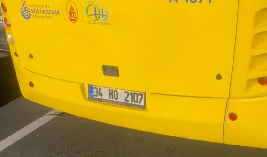 Şişli'de sürücüye bıçak çeken özel halk otobüsü görüntülendi