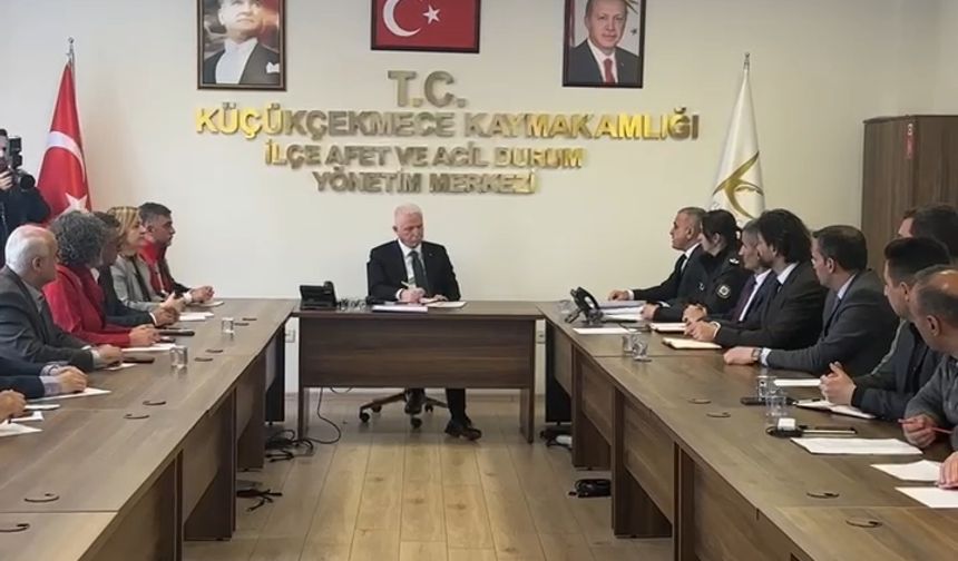 İstanbul Valisi Gül, depremin ardından 5 ilçede inceleme yaptı