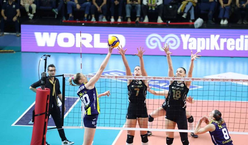 VakıfBank, final serisinde 2-0 öne geçti