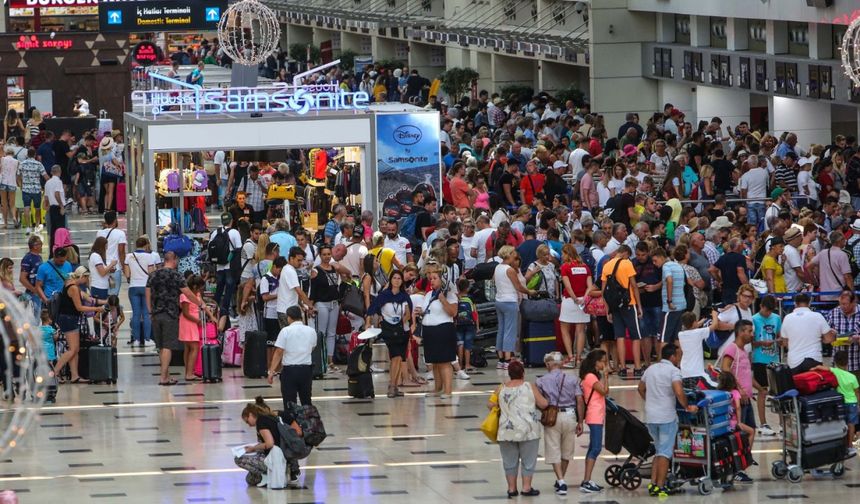 Antalya turizmi 3 milyonu geçti