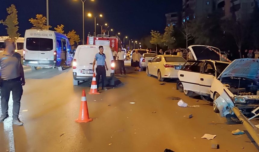 Gaziantep’te maddi hasarlı zincirleme kaza sonrası kavga: 6 yaralı, 12 gözaltı