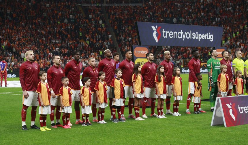 Galatasaray, sezonun ilk puan kaybını Beşiktaş derbisinde yaşadı