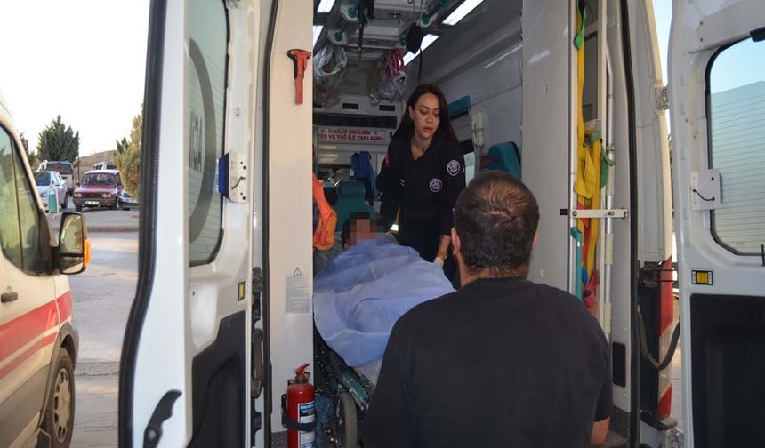 17 yaşındaki çocuk 'Neden yan baktın?' kavgasında bıçaklandı