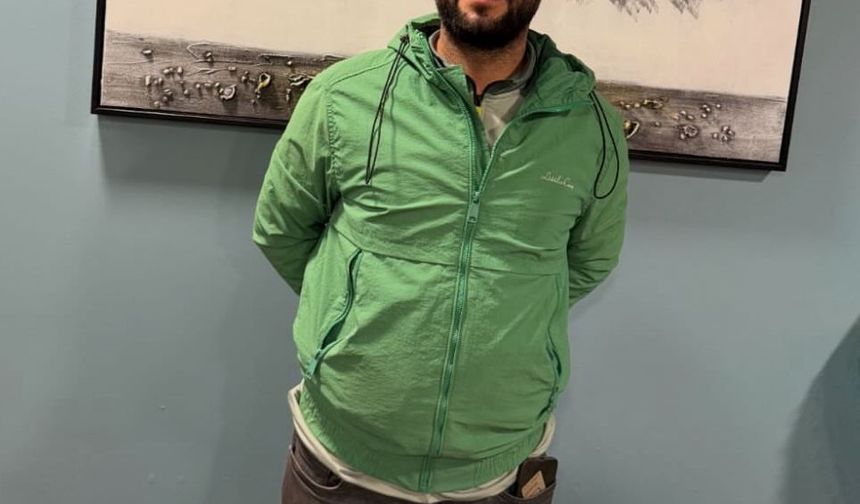 Adana'da berber dükkanında silahlı çatışma; 1 ölü, 2'si ağır 6 yaralı / Ek fotoğraf