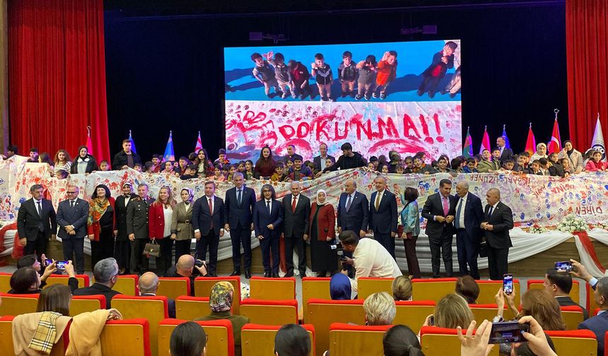 Bakan Göktaş: Aileyi, geleceğe güvenle bakan bir toplumun temeli haline getiriyoruz (2)