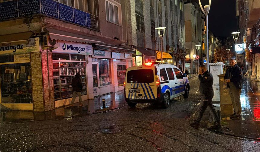 Eskişehir'de 37 yaşındaki Beyza, arkadaşının evinde ölü bulundu