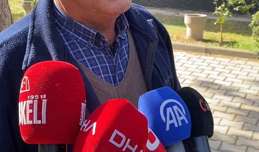 Gıda zehirlenmesi şüphesiyle ölen anne ile 2 çocuğu toprağa verildi