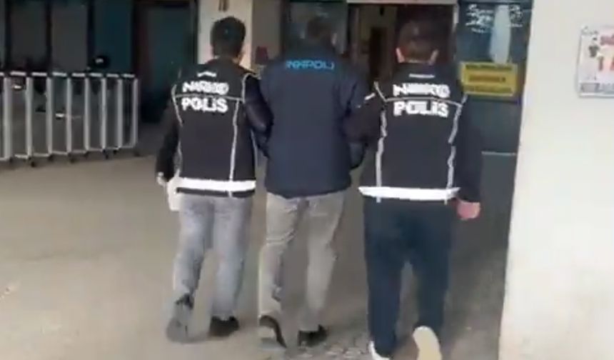 Kapıkule'de otomobile gizlenmiş 23 kilo skunk ele geçirildi