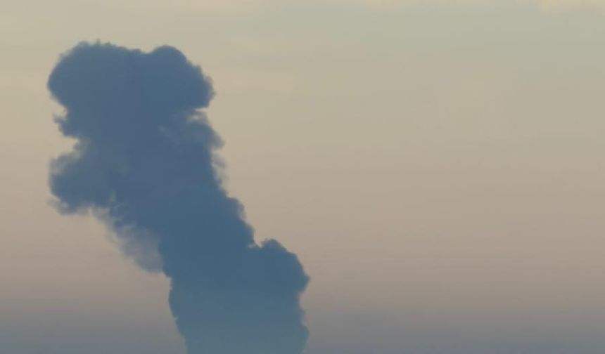 Kocaeli açıklarında gemide yangın; 25 mürettebat için kurtarma çalışması / Ek Fotoğraflar