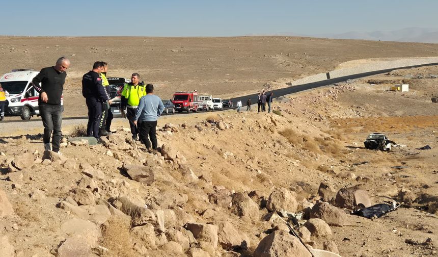 Niğde'de 2 ölümlü kazada aracı kimin kullandığı tespit edilemedi