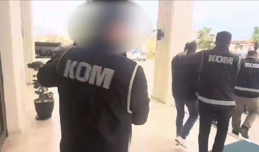 Telefonda 11 milyon lira dolandıran şüphelilere operasyon; 3 tutuklama