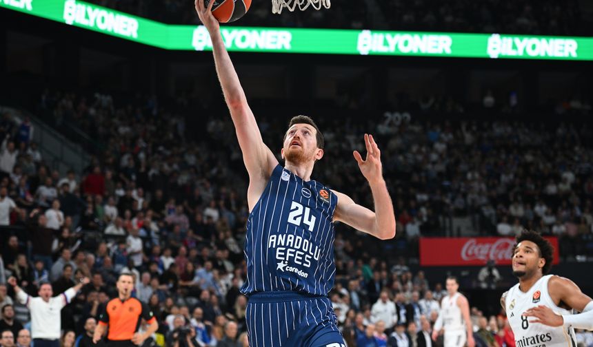 Anadolu Efes - Real Madrid: 75-81