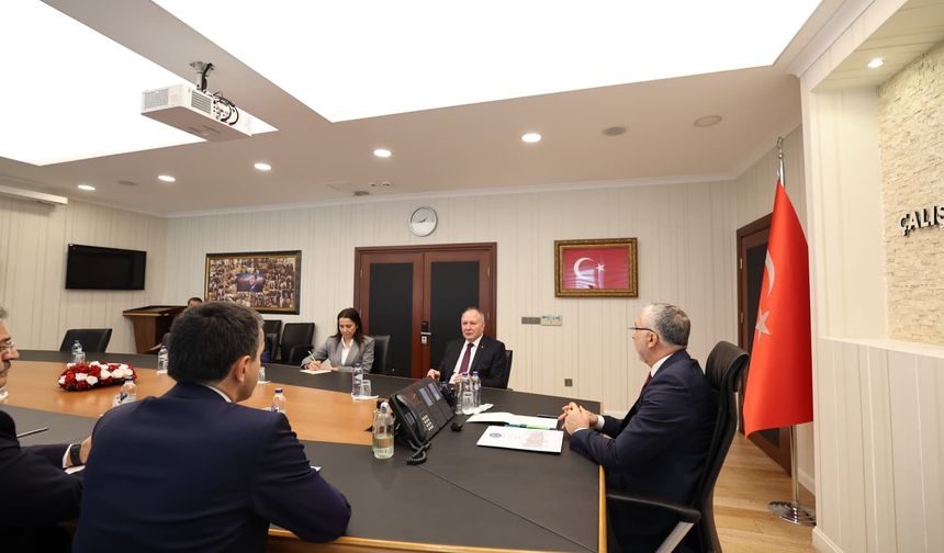 Asgari ücret görüşmeleri başladı; Türk-İş masada yok