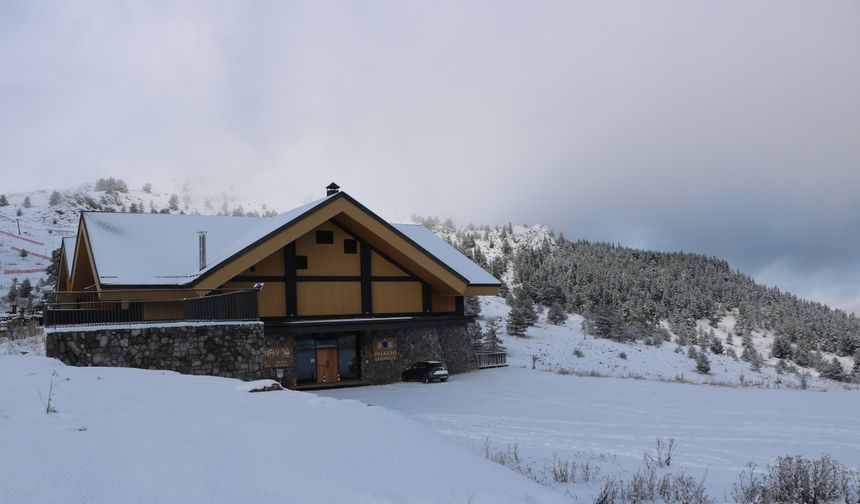 Bolu'nun yüksekleri beyaz örtüyle kaplandı