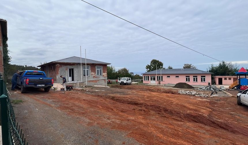 Çocuklara hayal merkezi; atıl okul 'düşler köyü' oldu