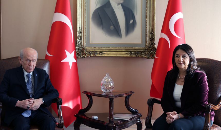 DEM Parti heyeti ile görüşen Bahçeli: Pervin Hanım'ın her cümlesine imzamı atıyorum