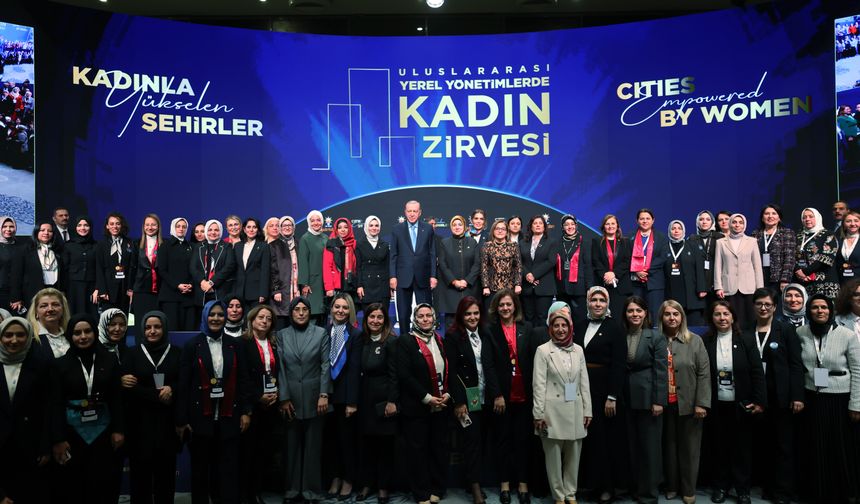 İstanbul- Cumhurbaşkanı Erdoğan: Kadın elinin değdiği yerde huzur ve düzen olur (Geniş haber)