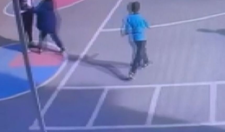 Nefes borusuna mandalina kaçan öğrenciyi Heimlich manevrasıyla kurtardı