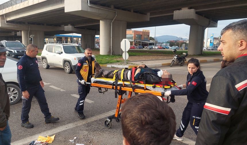 Otomobil ile motosiklet çarpıştı; 2 yaralı