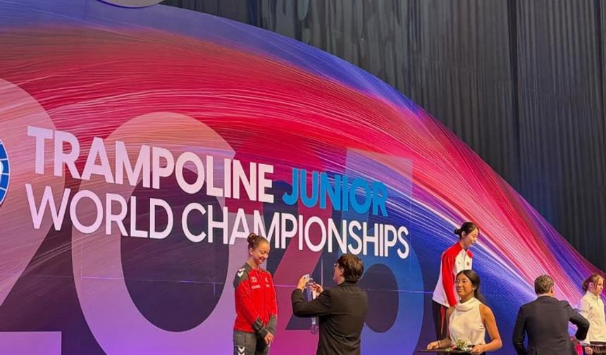 Trambolin cimnastikte bir Türk ilk kez dünya ikincisi oldu; hedefi olimpiyat